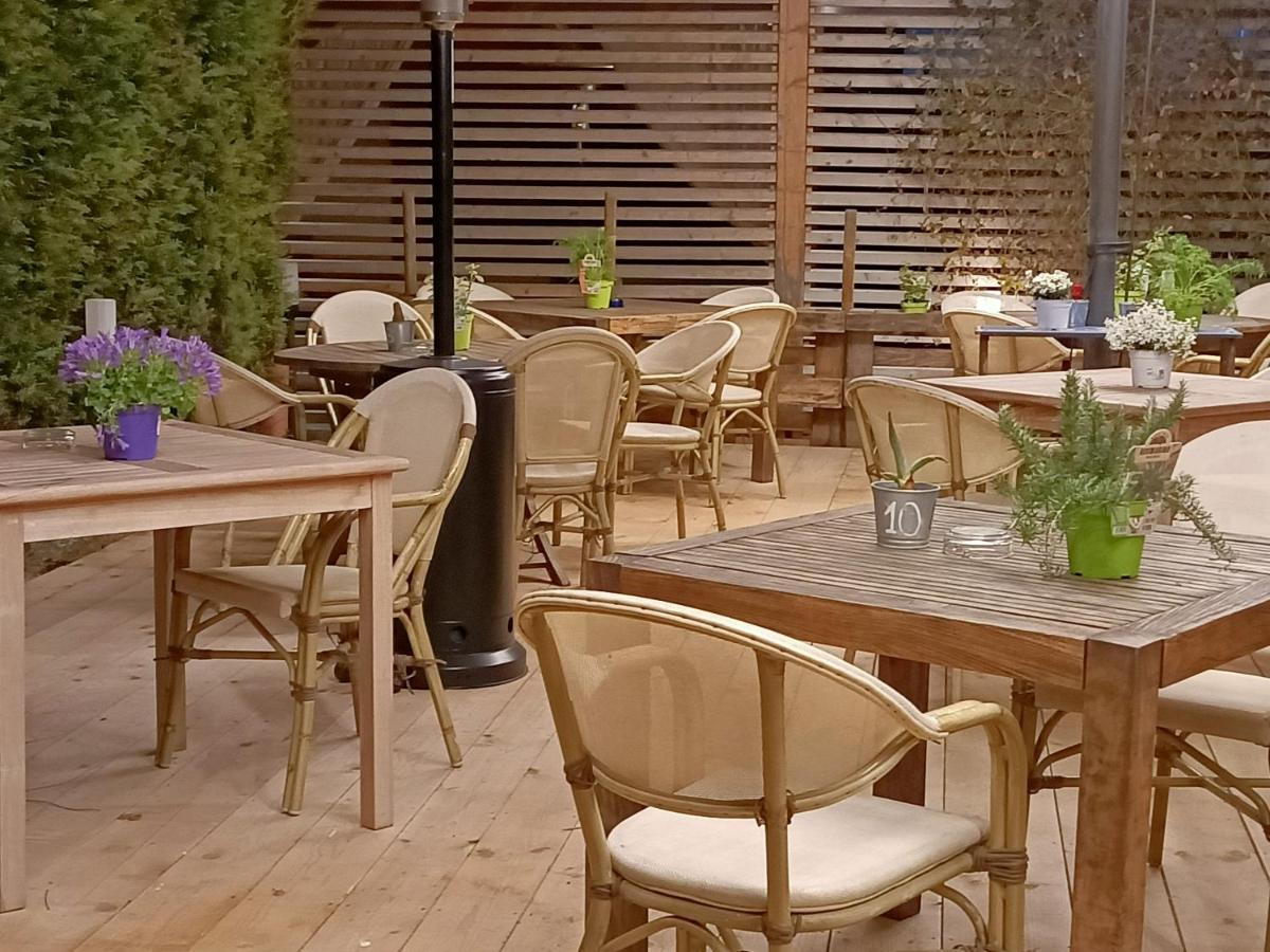 Osteria E Locanda Del Viaggiatore Russi Εξωτερικό φωτογραφία