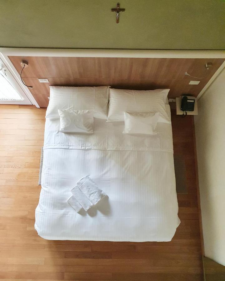 Osteria E Locanda Del Viaggiatore Russi Εξωτερικό φωτογραφία
