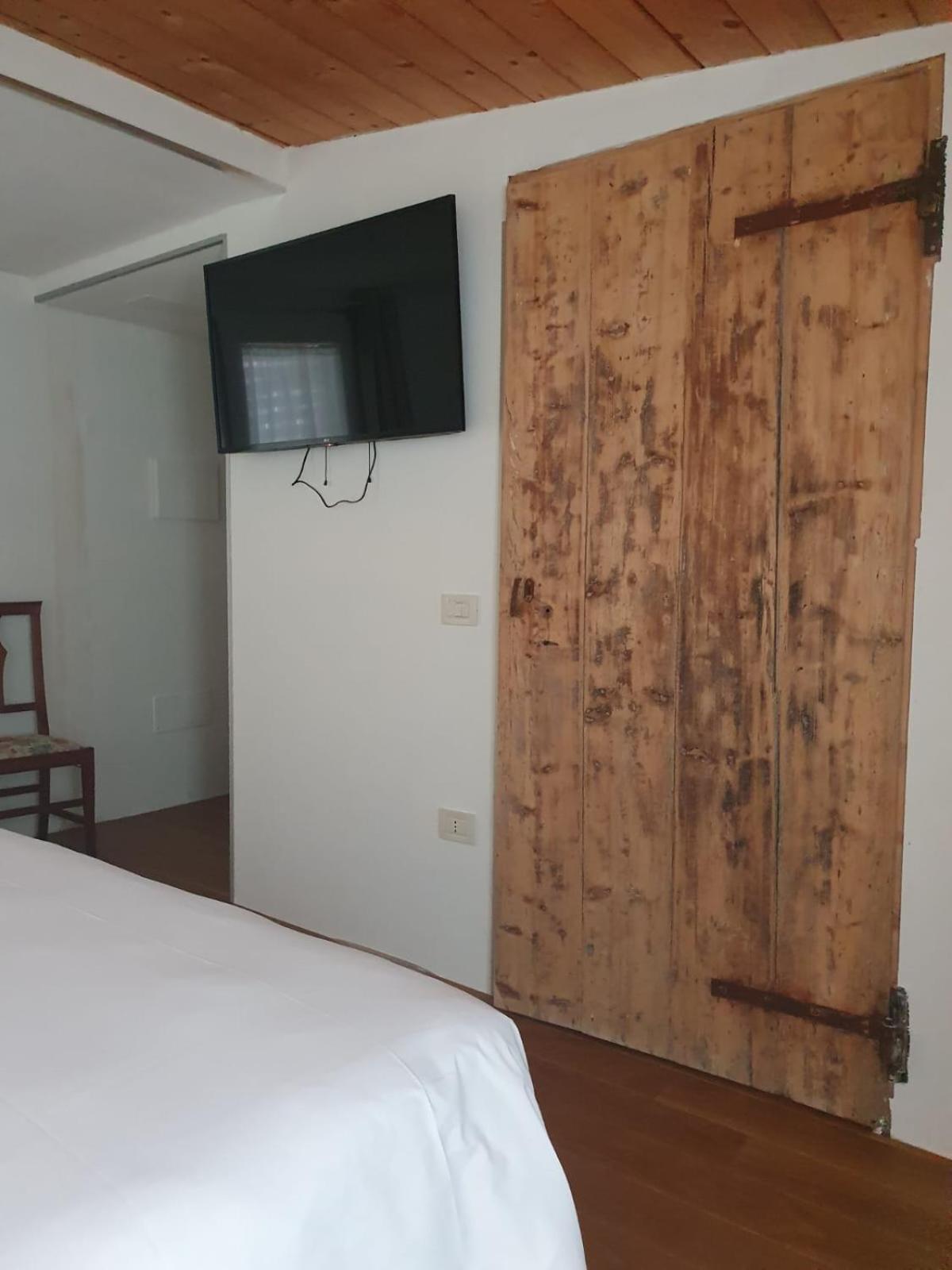Osteria E Locanda Del Viaggiatore Russi Εξωτερικό φωτογραφία